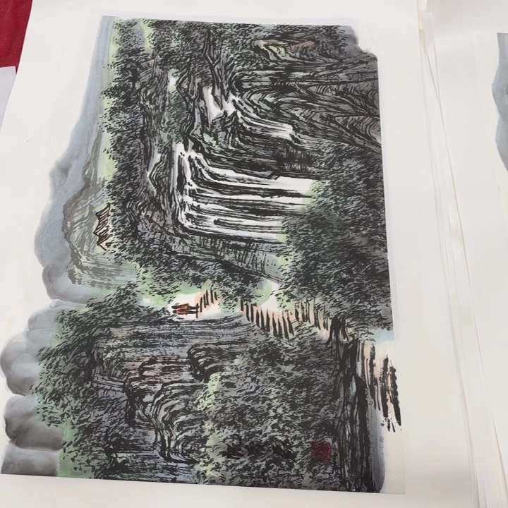 国画花鸟等多种鸟类的栖息