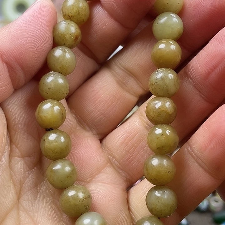 逆***舟和田玉未镶嵌颈饰