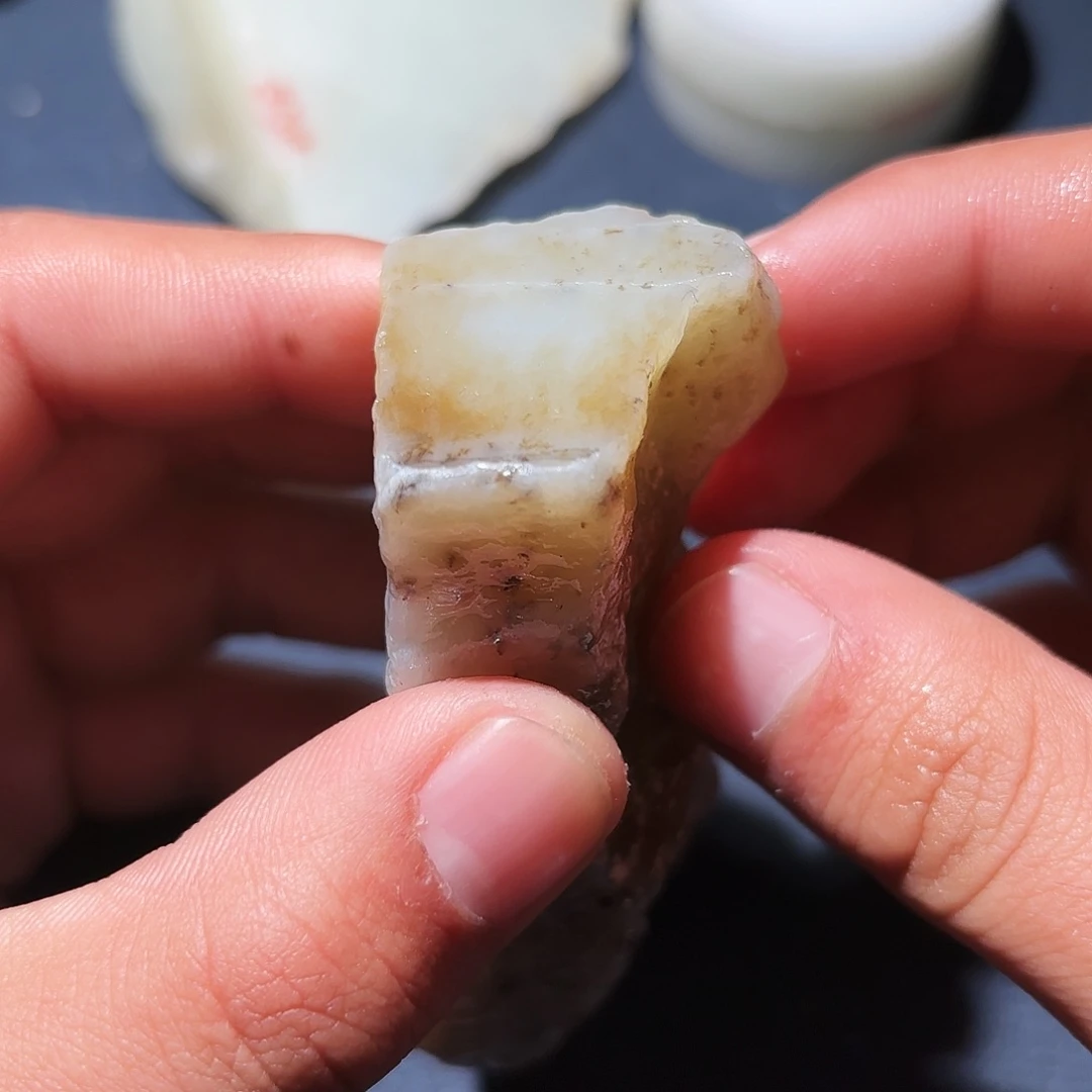 和田玉未镶嵌珠宝奇石