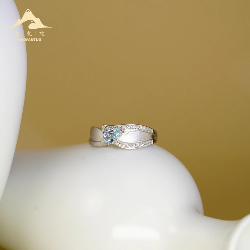 宝梵陀天然海蓝宝戒指【扣肉推荐】6102