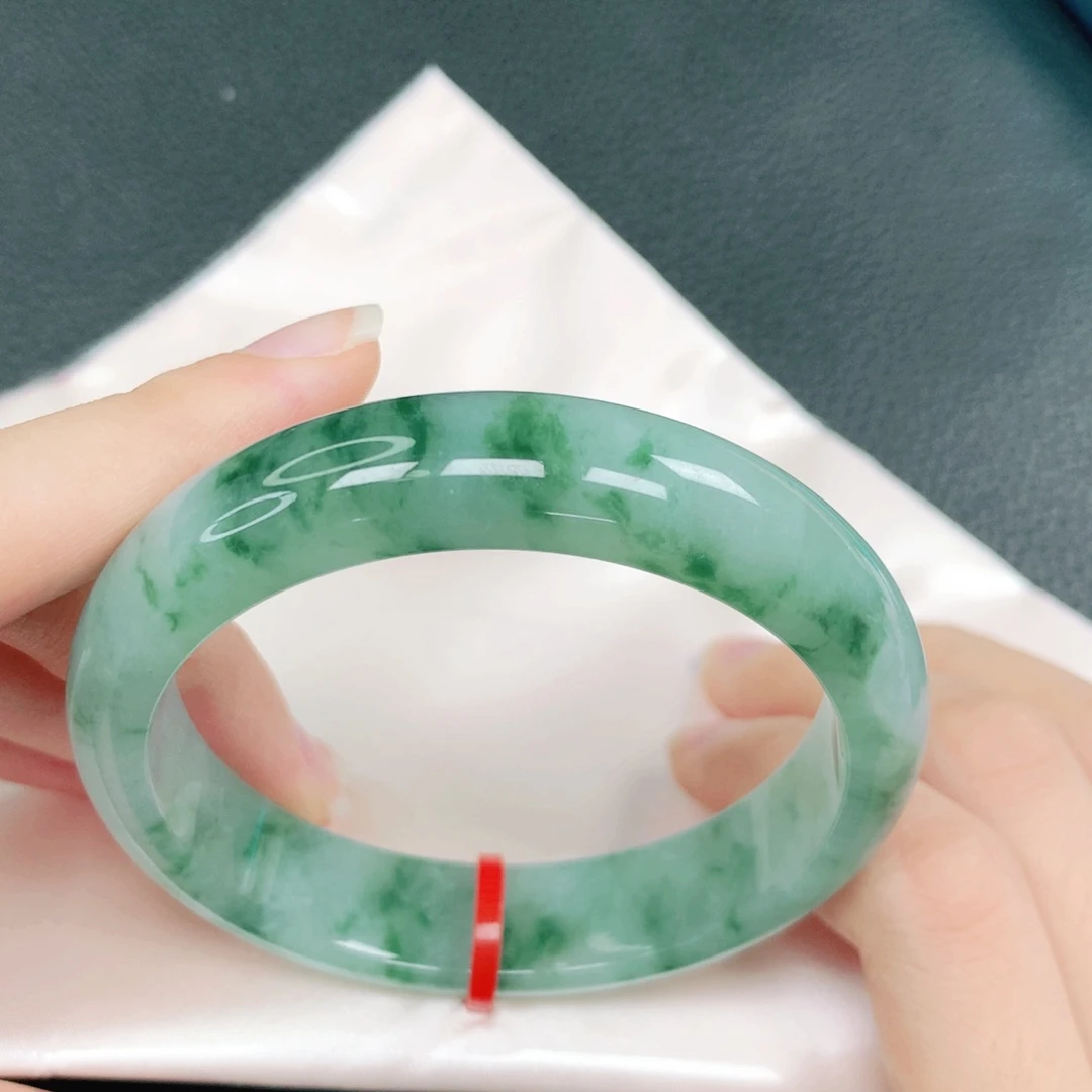 翡翠未镶嵌手镯57圈口