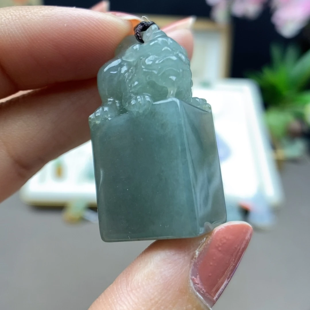 翡翠未镶嵌颈饰吊坠31