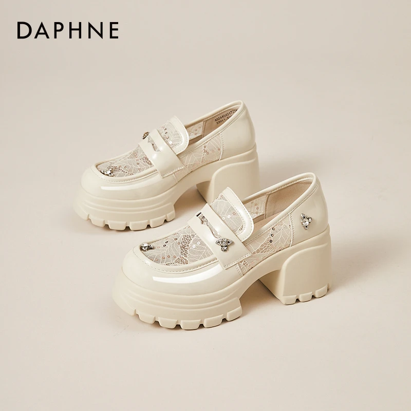 达芙妮玛丽珍鞋女2025新款夏季粗跟黑色蕾丝高跟百搭高级感配裙子