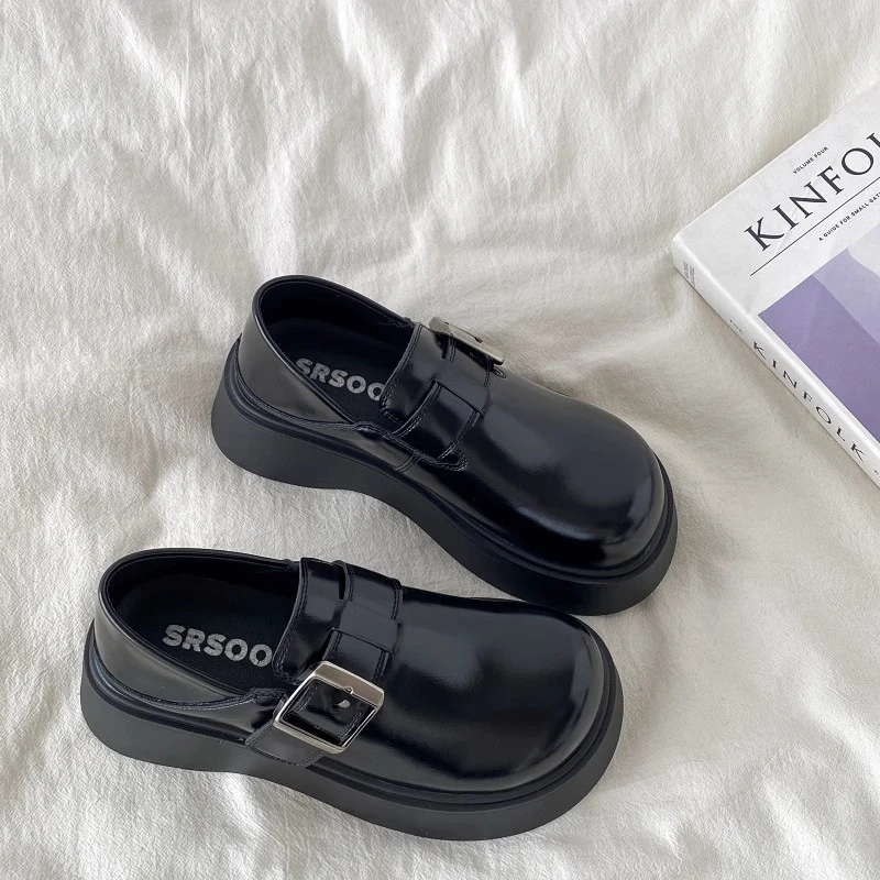 2024新款大头丑萌黑色勃肯鞋女爆款复古皮带扣百搭粗跟厚底小皮鞋