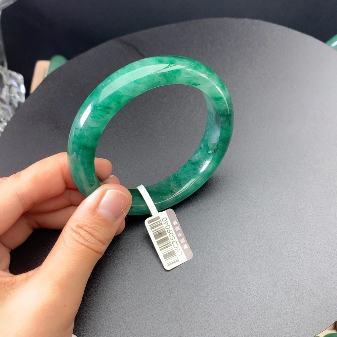 石英质玉（非洲翠）合金颈饰