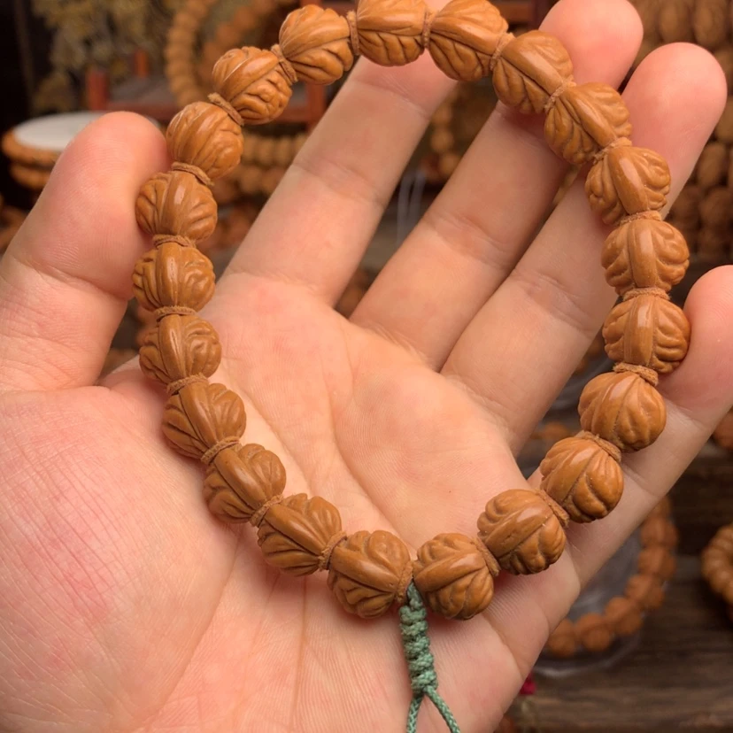 【闪购商品】桃核手串14金豆 龙纹桃核