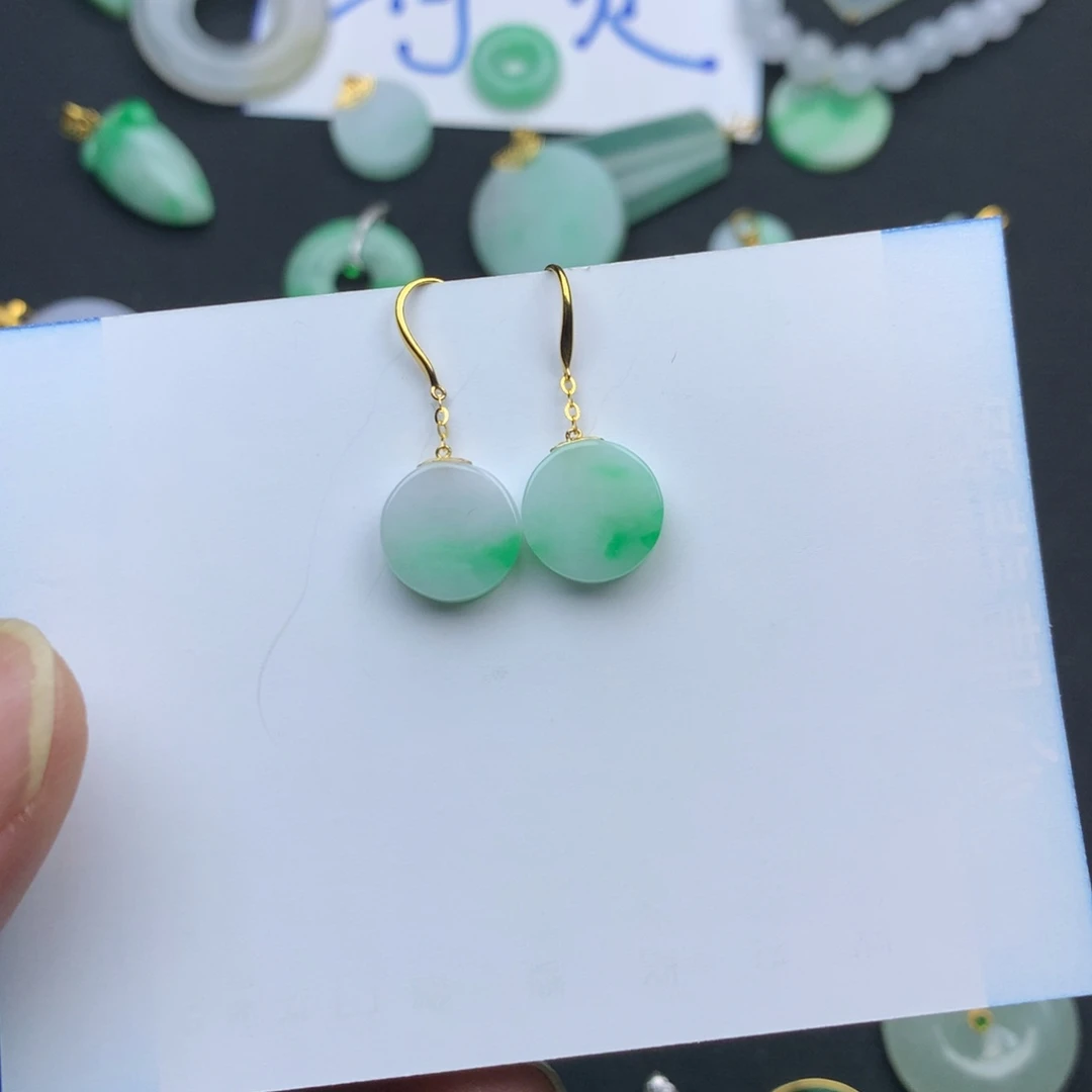 用***9翡翠18K金镶嵌颈饰无事牌耳钩