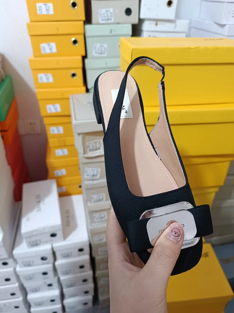 821黑色单鞋带根