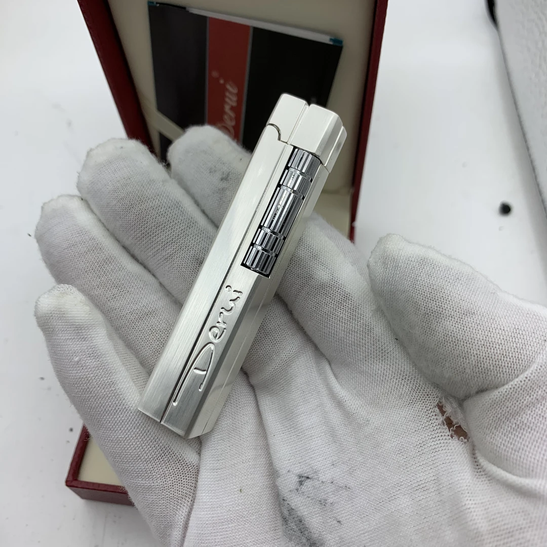 新款纤巧方便携带明火斜火砂轮银色充气打火机