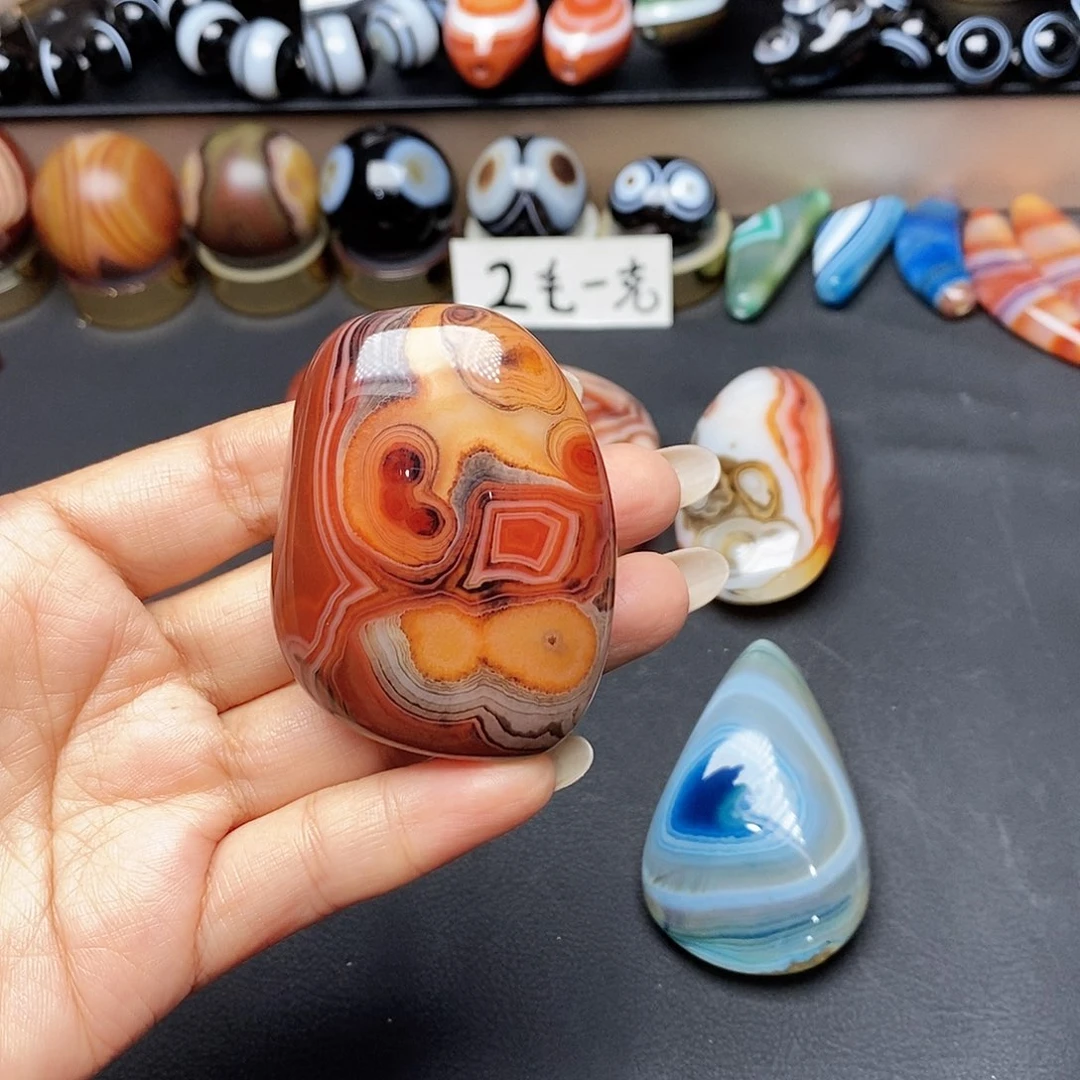 未镶嵌玛瑙两毛玛瑙/玉髓强****屋