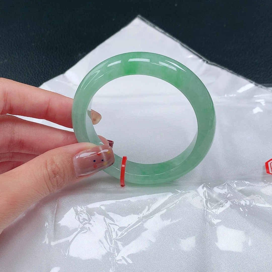 未镶嵌手镯翡翠611