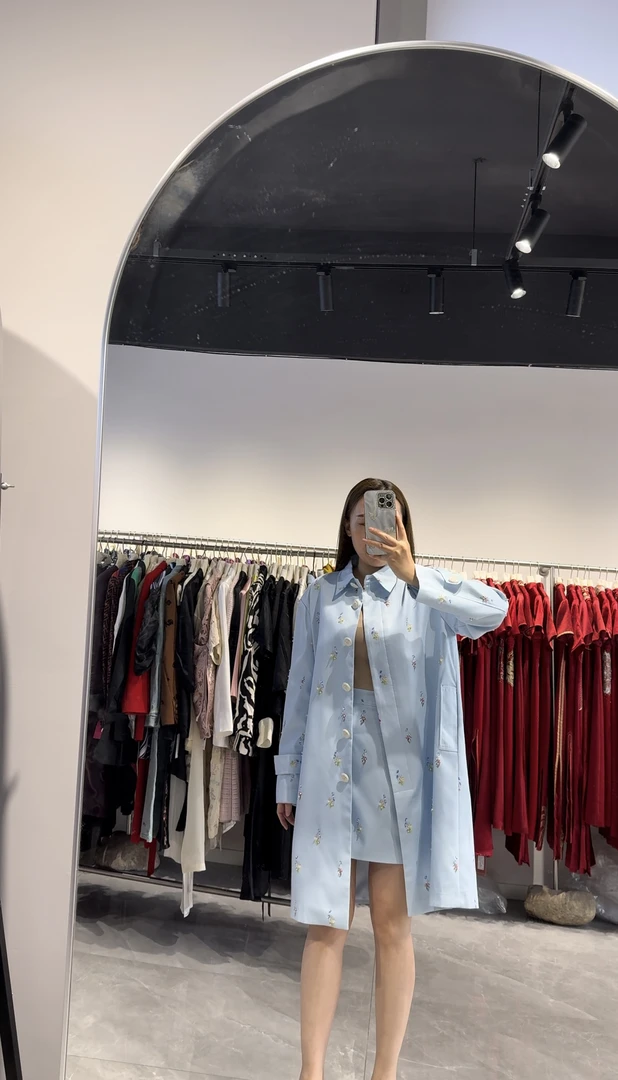 设计感小众风衣外套蓝色重工印花宽松女秋大衣短裙一套