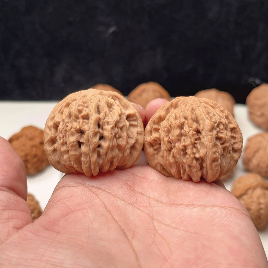 ****卷核桃摆件摆件摆件四座楼