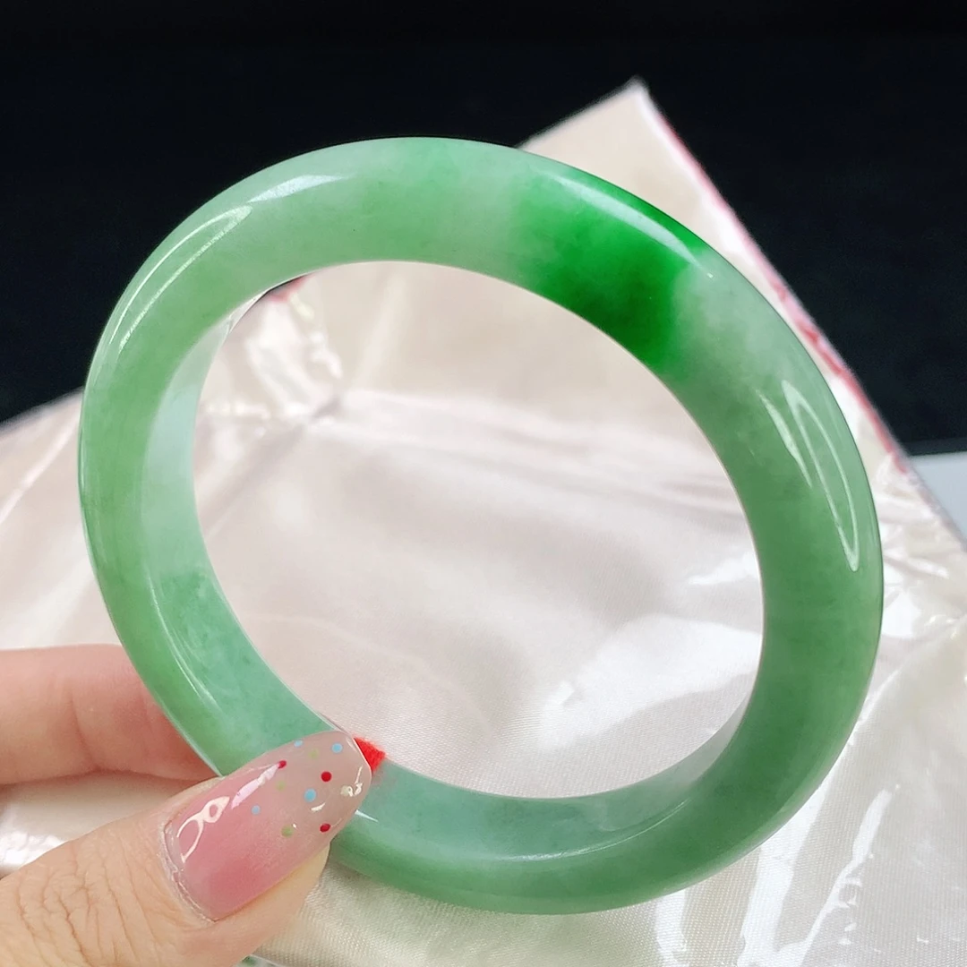 翡翠手镯未镶嵌634