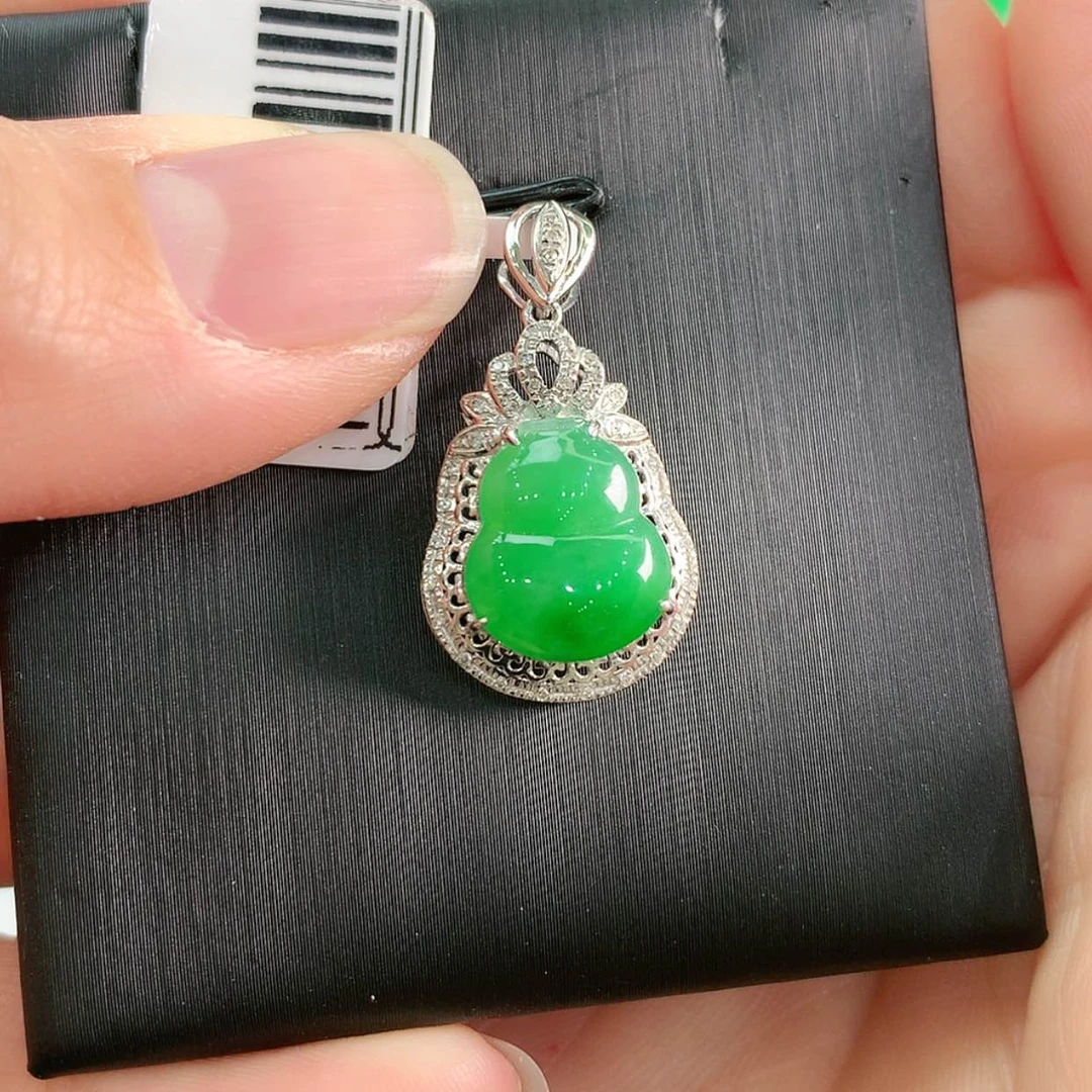 【闪购商品】翡翠颈饰18K金镶嵌天然翡翠