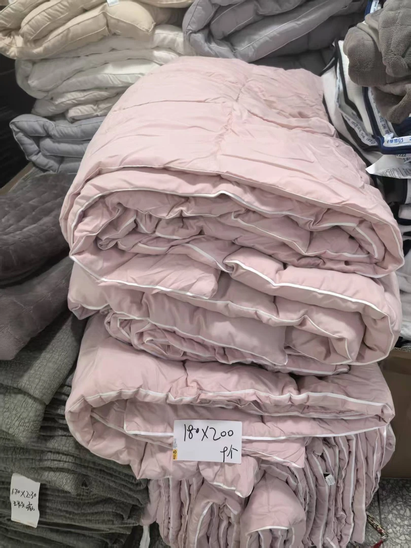《厚广家》3楼180×200粉色超软丝绵被子 发1张