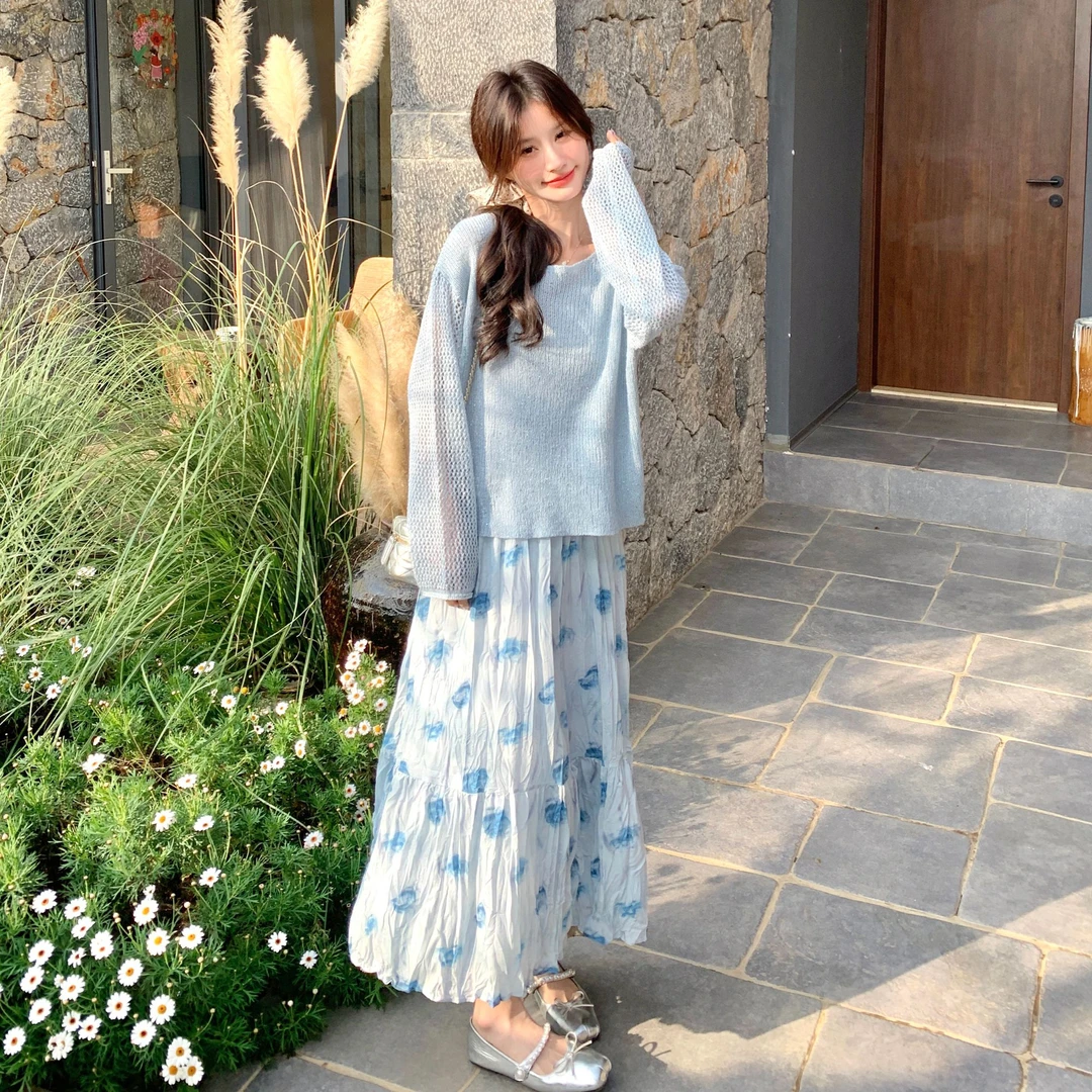 法式浪漫风穿搭2025年早春新款蓝色针织罩衫碎花半身裙两件套装女