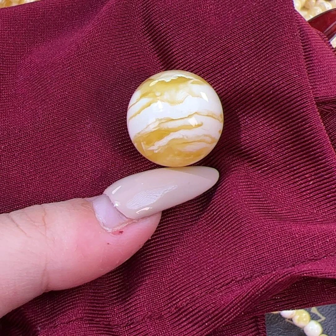 琥珀未镶嵌手串金漆瓷白虎皮20m