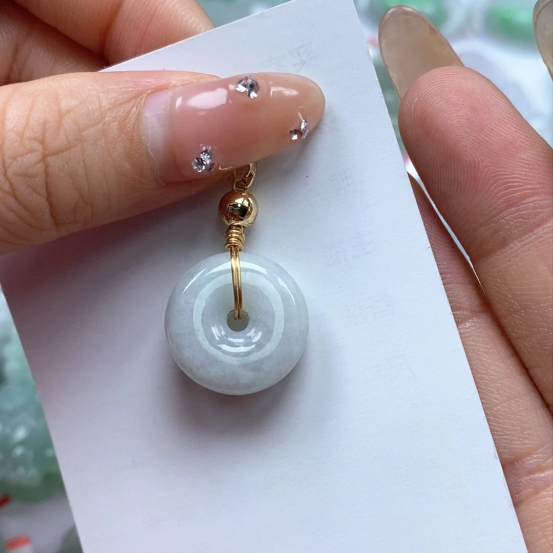 颈饰未镶嵌翡翠天然翡翠吊坠a货