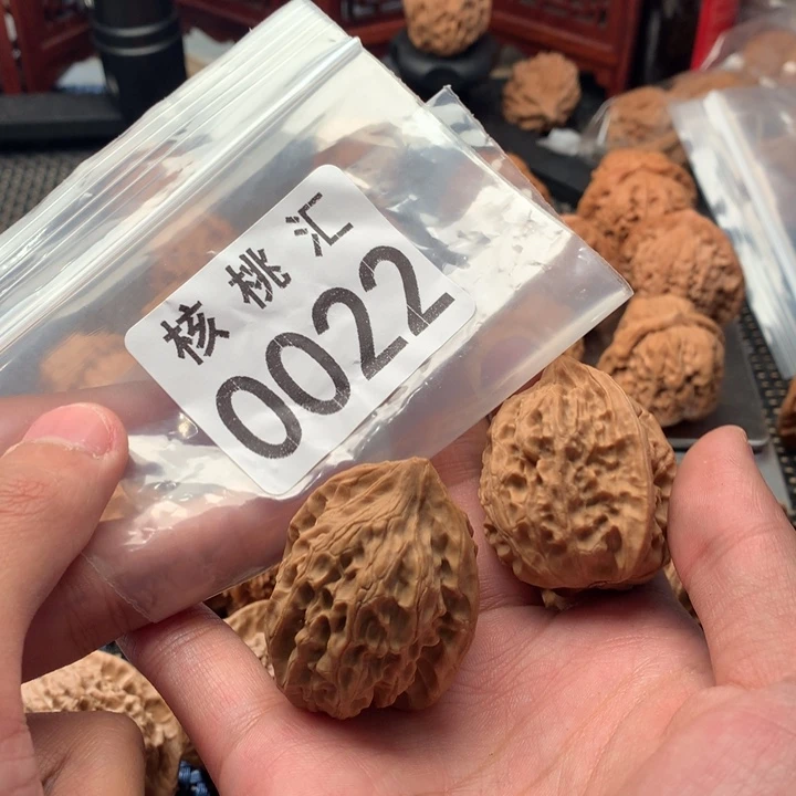 吊坠文玩核桃石鸡