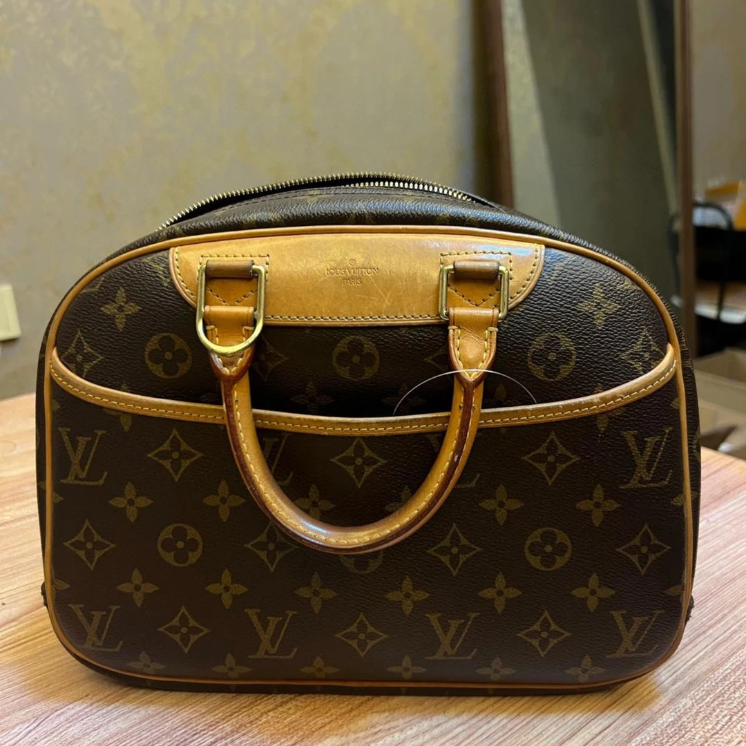 95新 路易威登手提包 17554