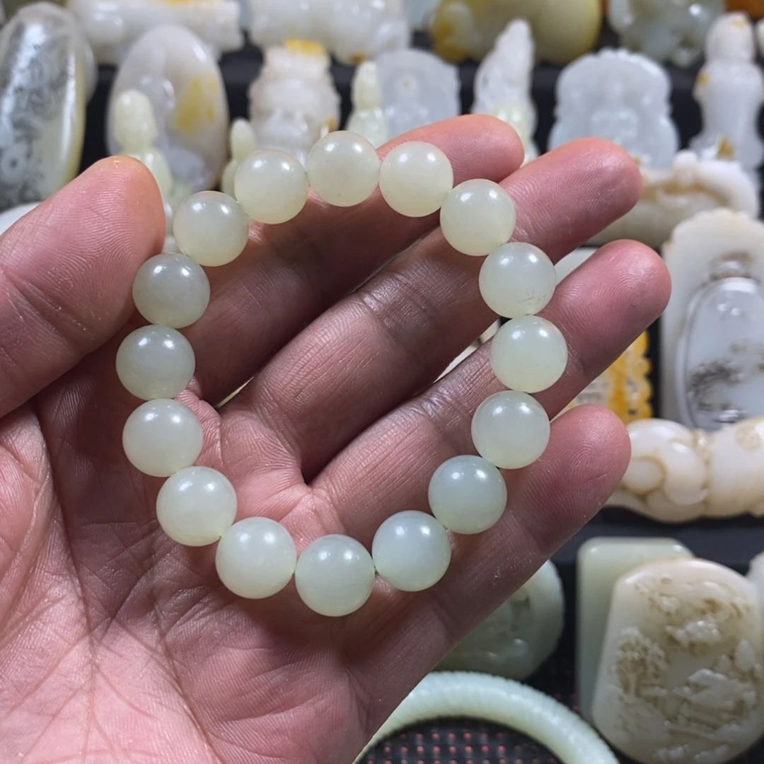 和田玉颈饰未镶嵌