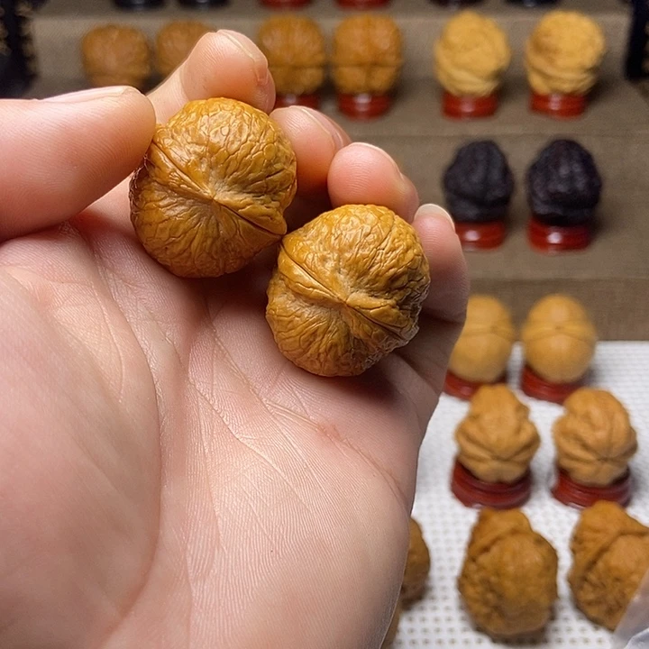 文玩核桃把件会**笑6钢蛋的