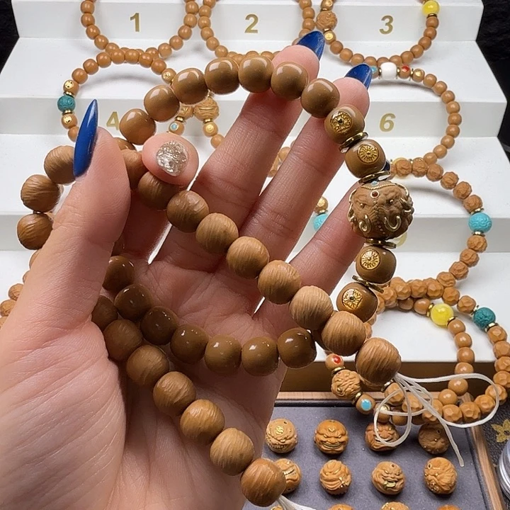 吊坠猴头核桃猴头核桃吊坠一套毕业