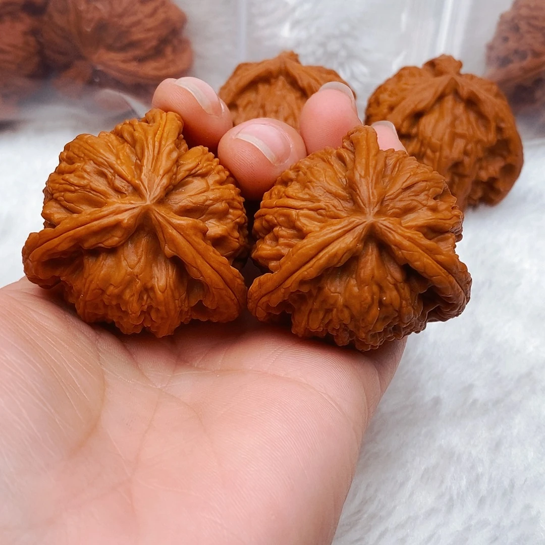 石***佛文玩核桃吊坠三棱