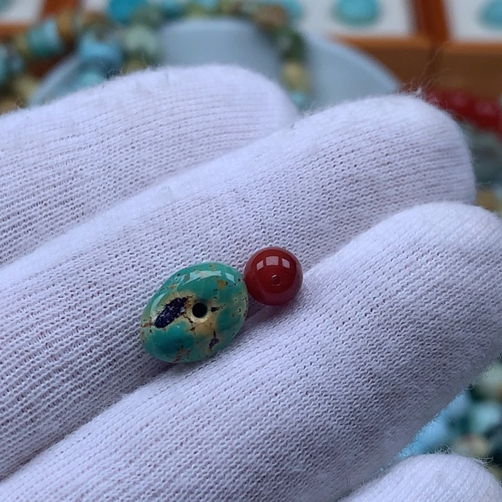 南红玛瑙未镶嵌珠宝奇石