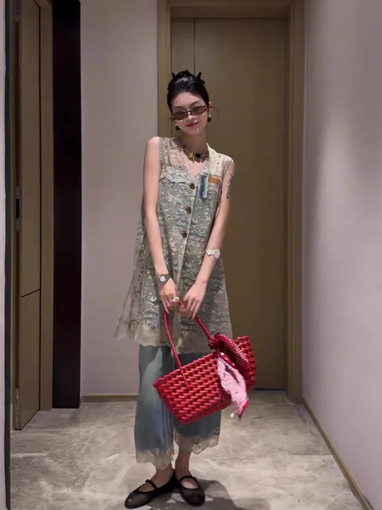 夏日绝美穿搭欧若风蕾丝罩衫牛仔裤套装女2025新款初夏搭配一整套