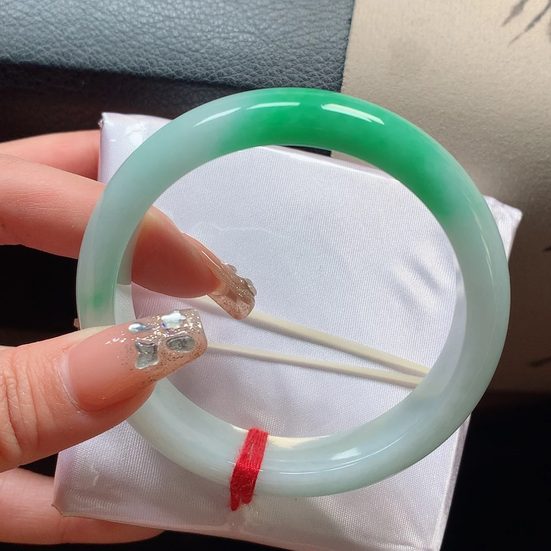 翡翠手镯未镶嵌8号