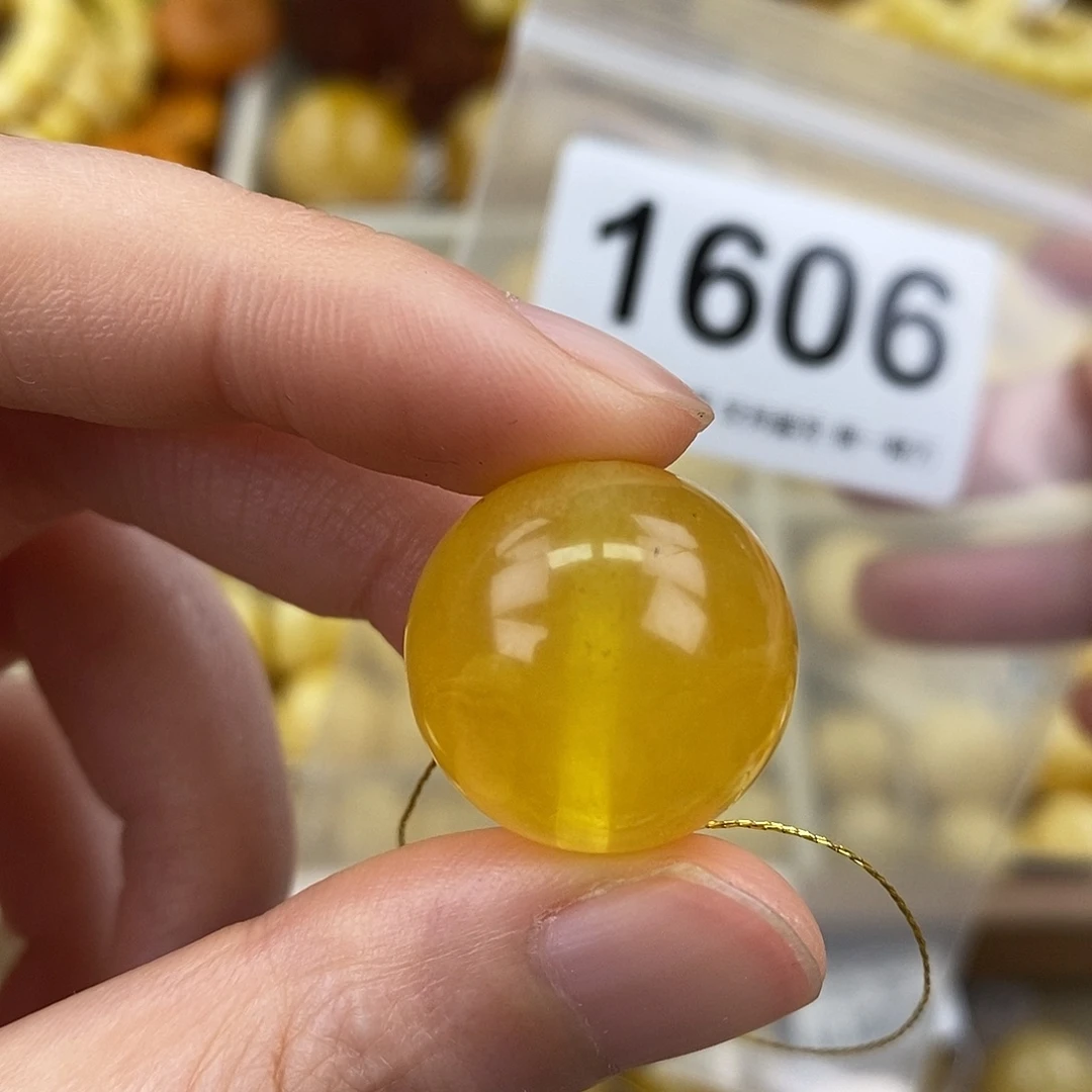 蜜蜡未镶嵌珠宝奇石19.5