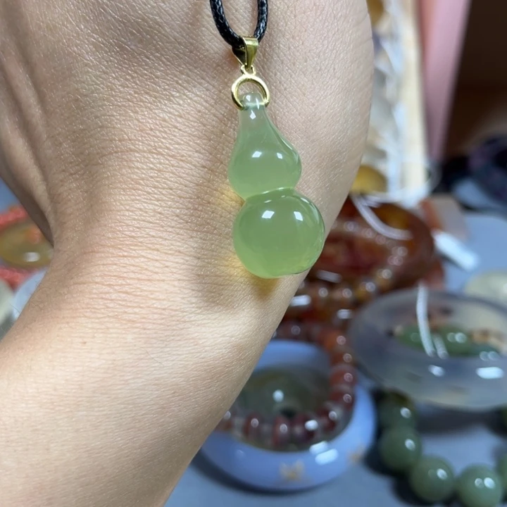 火***香玛瑙/玉髓未镶嵌手镯