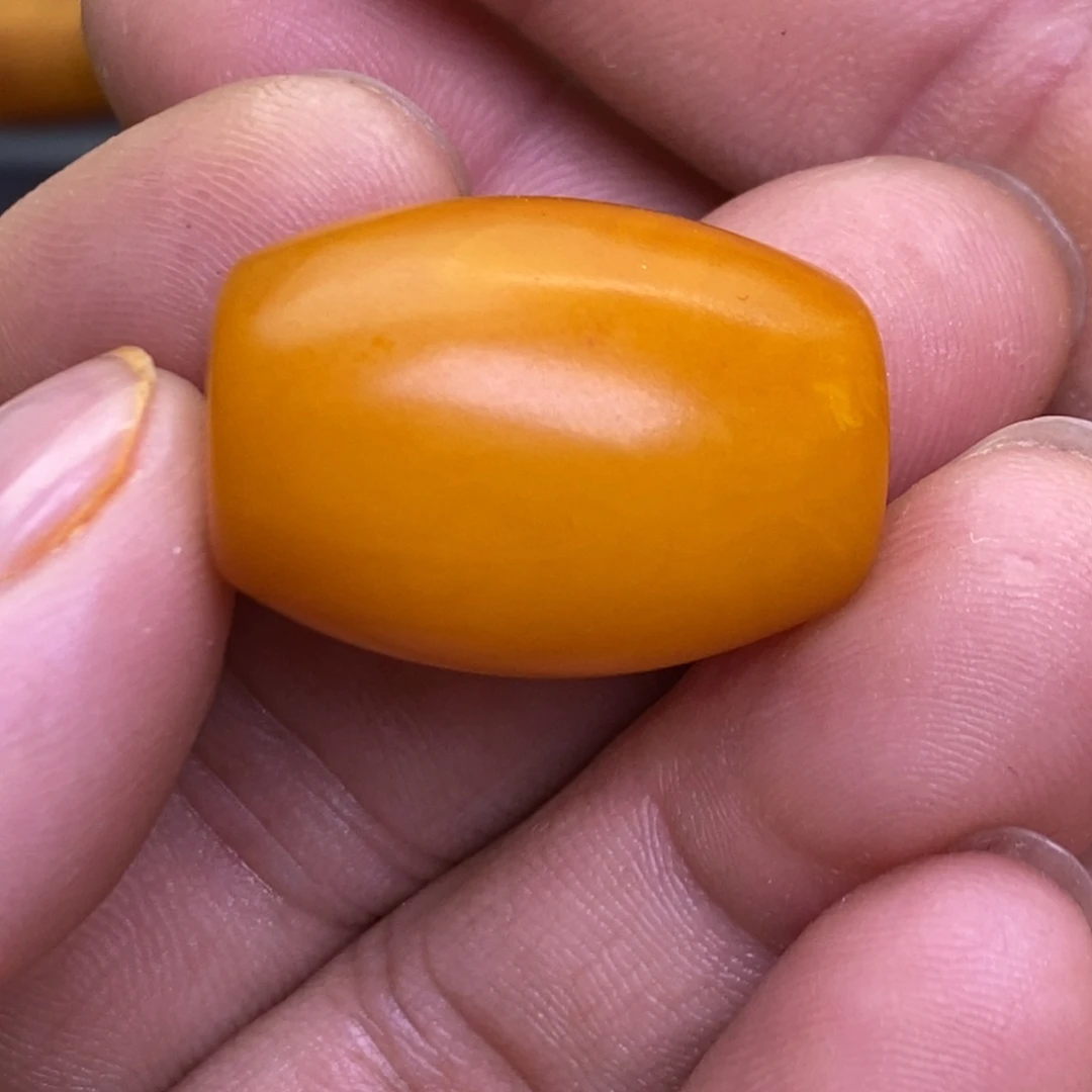 蜜蜡未镶嵌珠宝奇石