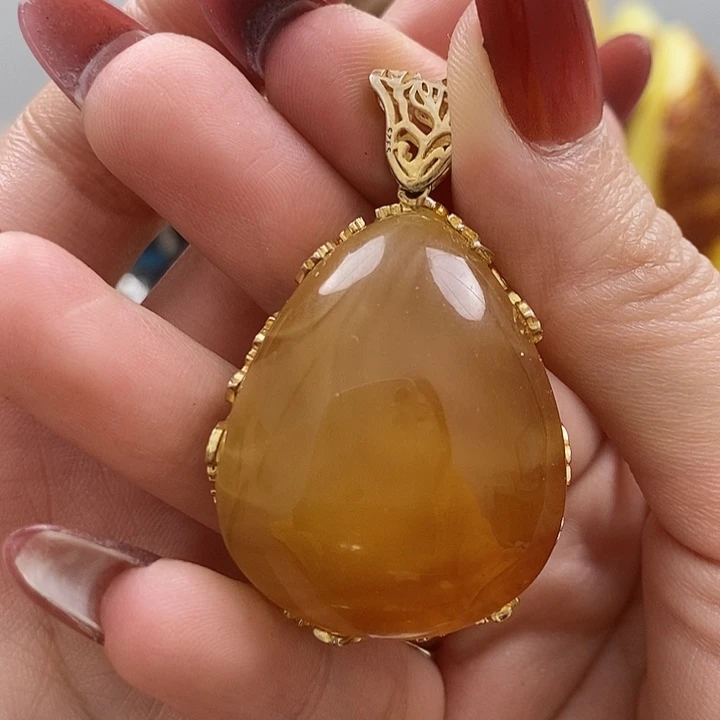 琥珀颈饰未镶嵌吊坠