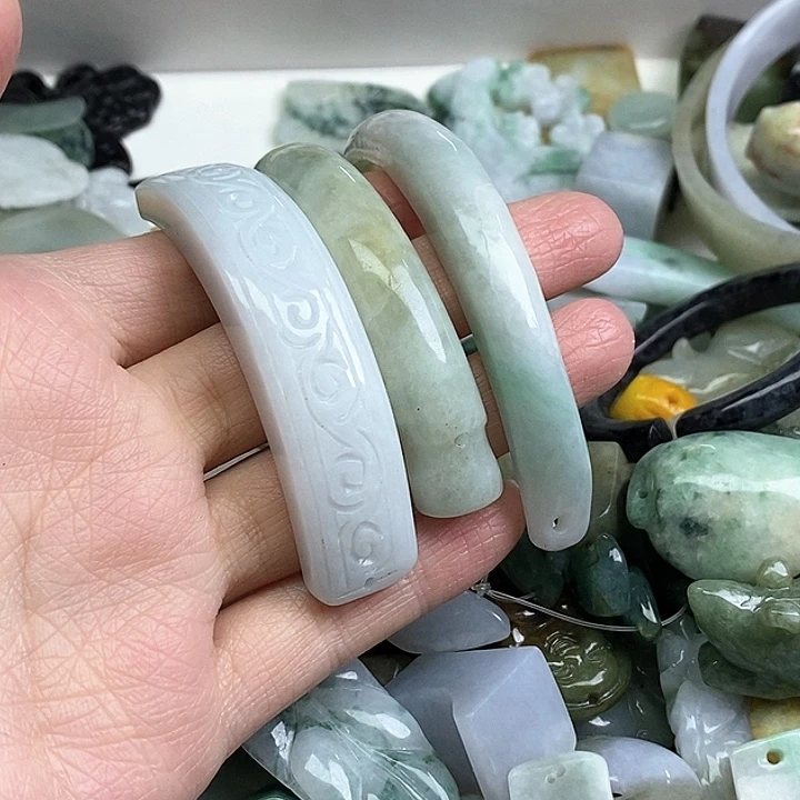 ****缘翡翠未镶嵌颈饰天然翡翠