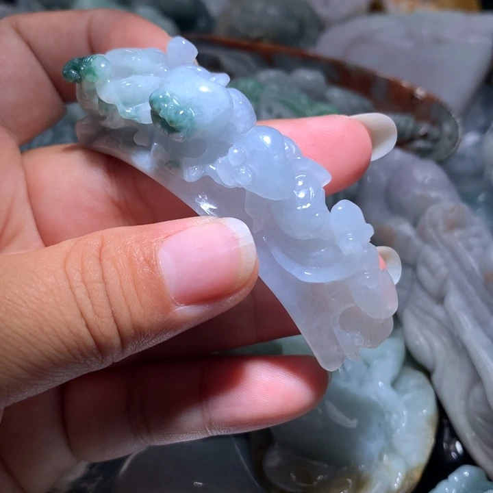翡翠未镶嵌颈饰保真天然A货翡翠