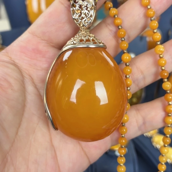 琥珀银S925镀金镶嵌颈饰