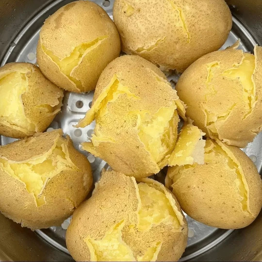 2025年新鲜定西旱地粉糯大土豆现挖黄心土豆5-9斤应季马铃薯洋芋