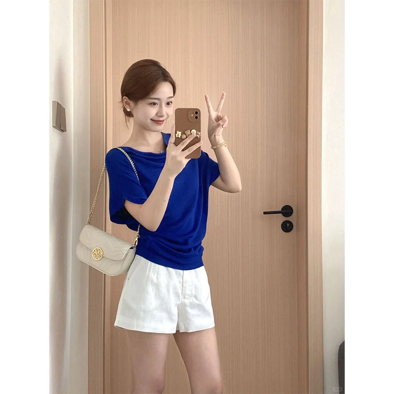夏季斜肩休闲百搭时尚洋气显白蓝色短袖上衣高腰显瘦白色短裤套装