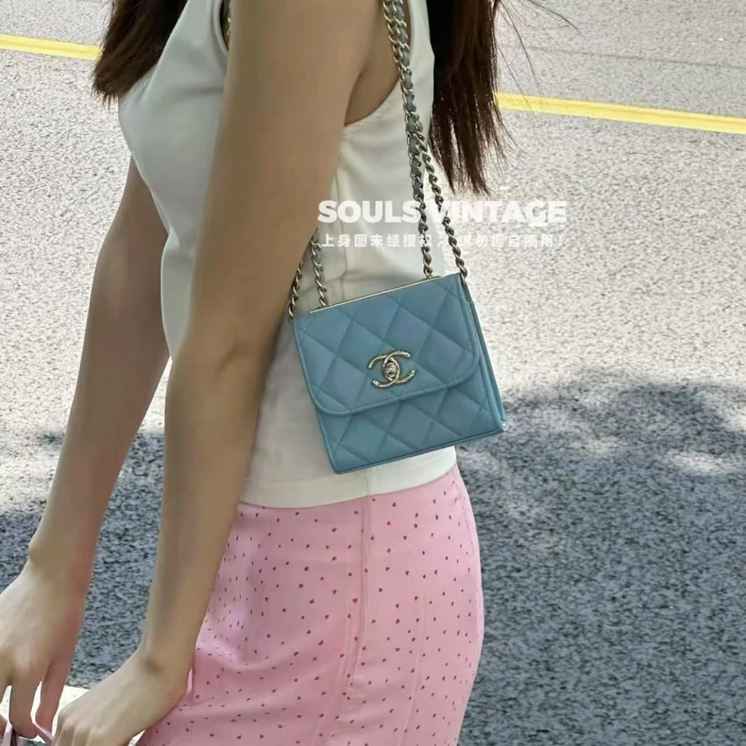 95新 Chanel/香奈儿 淡蓝金trendycc woc mini小废包/612696805