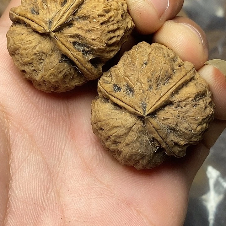 文玩核桃把件志成云铁文玩56