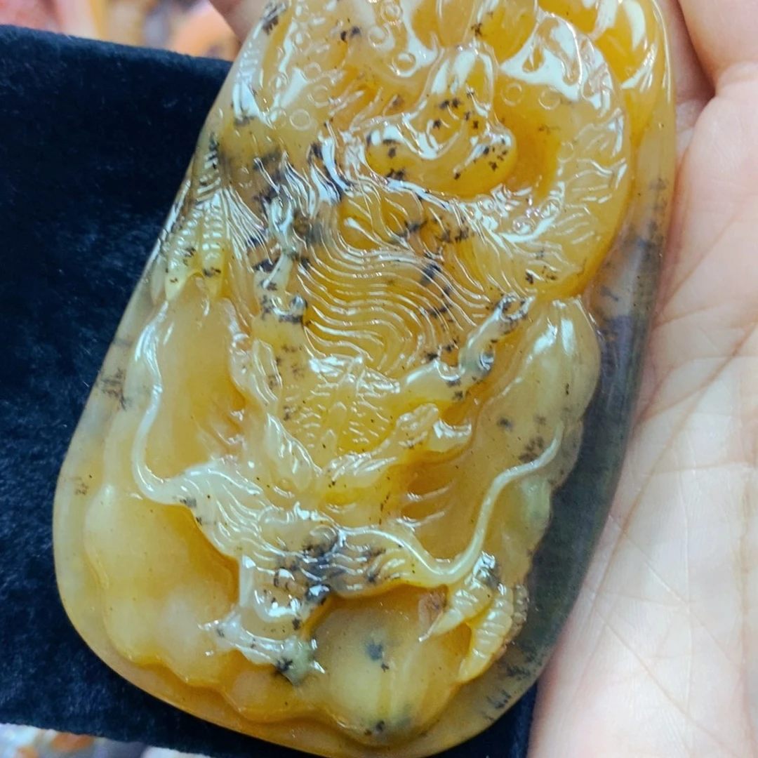 未镶嵌石英质玉（黄龙玉）吊坠(不含链)