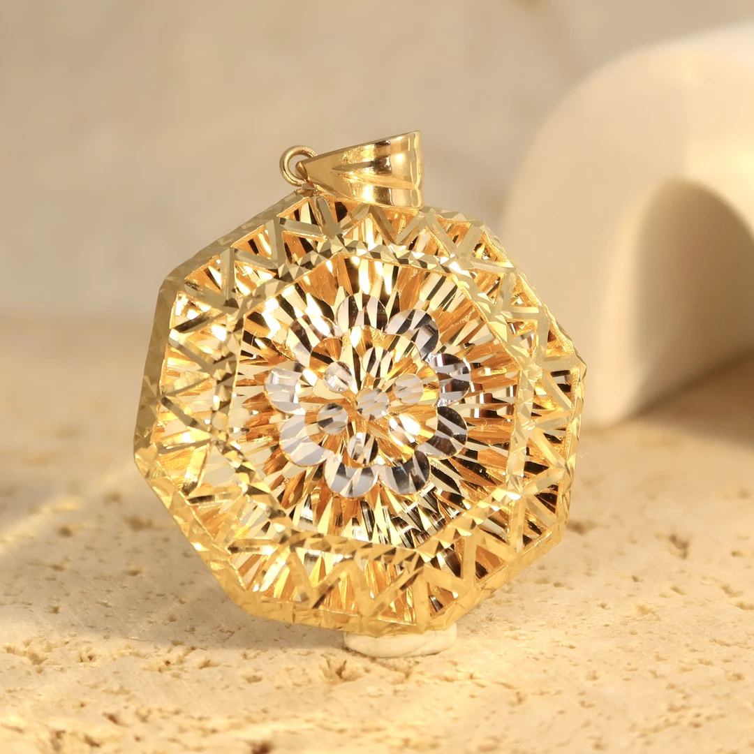 【皇冠轻奢】18k金 | “镜花缘”八方来财手工车花吊坠 35.2×26.5