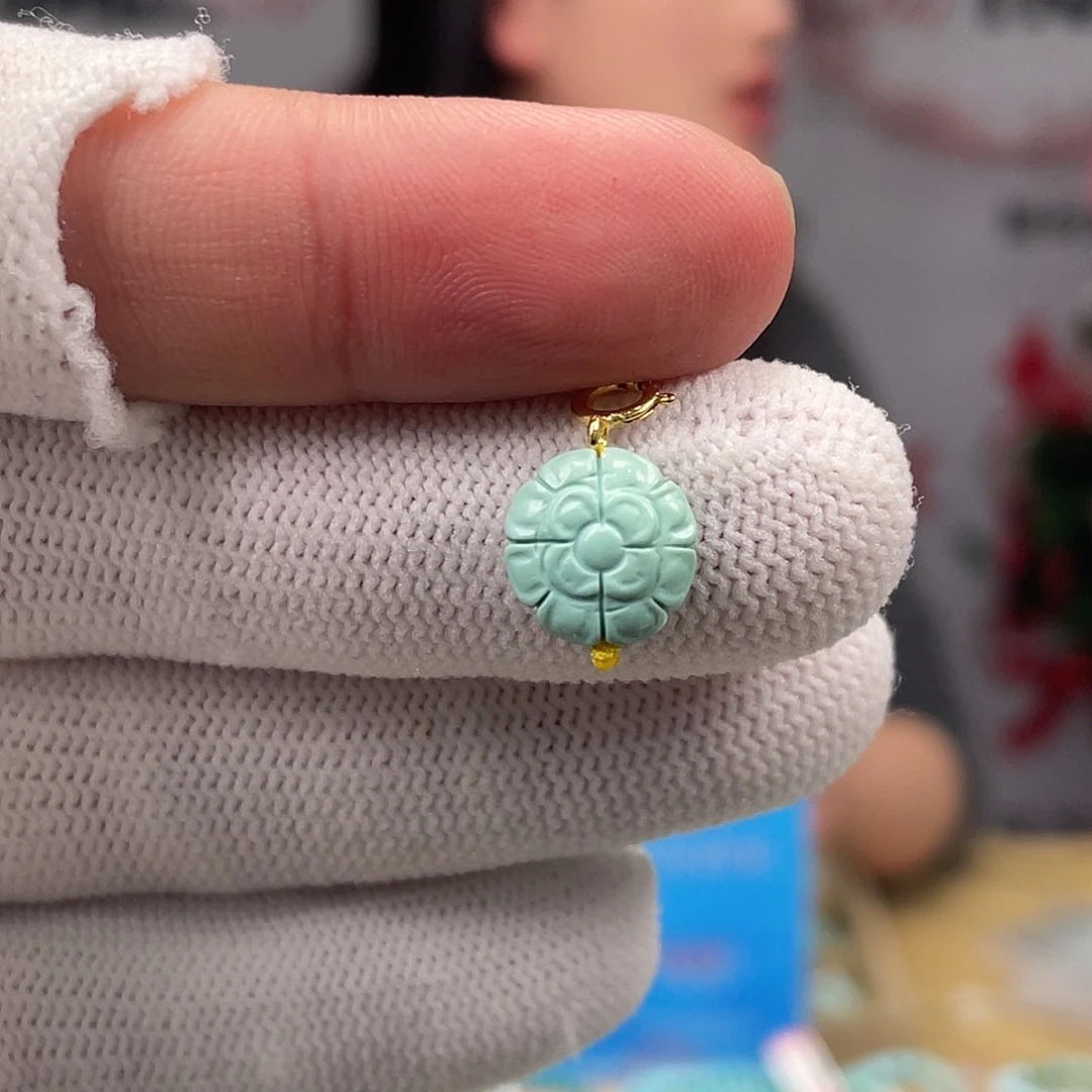 绿松石未镶嵌挂件