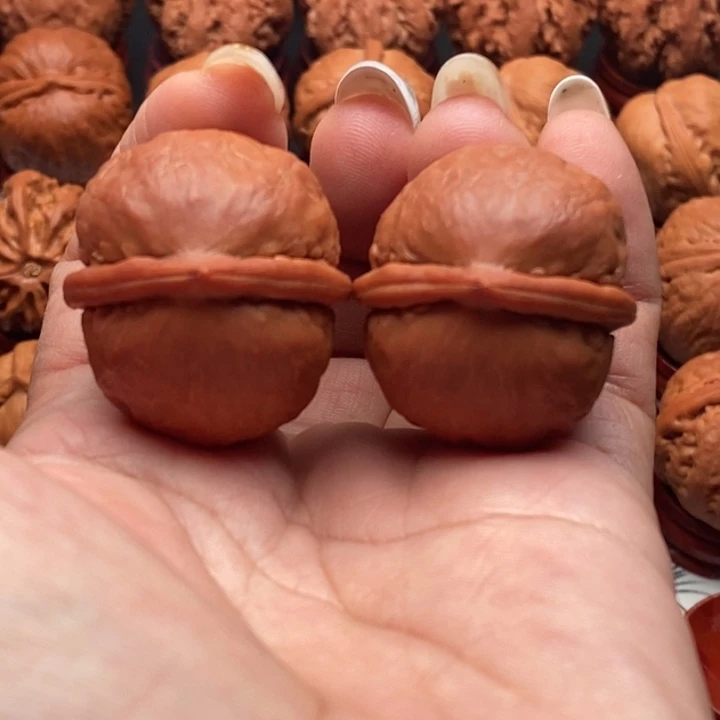 核桃精品文玩核桃手捻龙胆