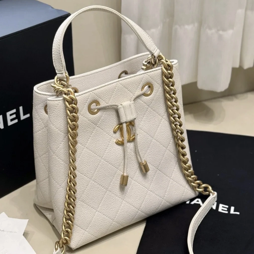 95新 Chanel/香奈儿 多多奢品/香奈儿手提斜挎水桶斜挎包/98新