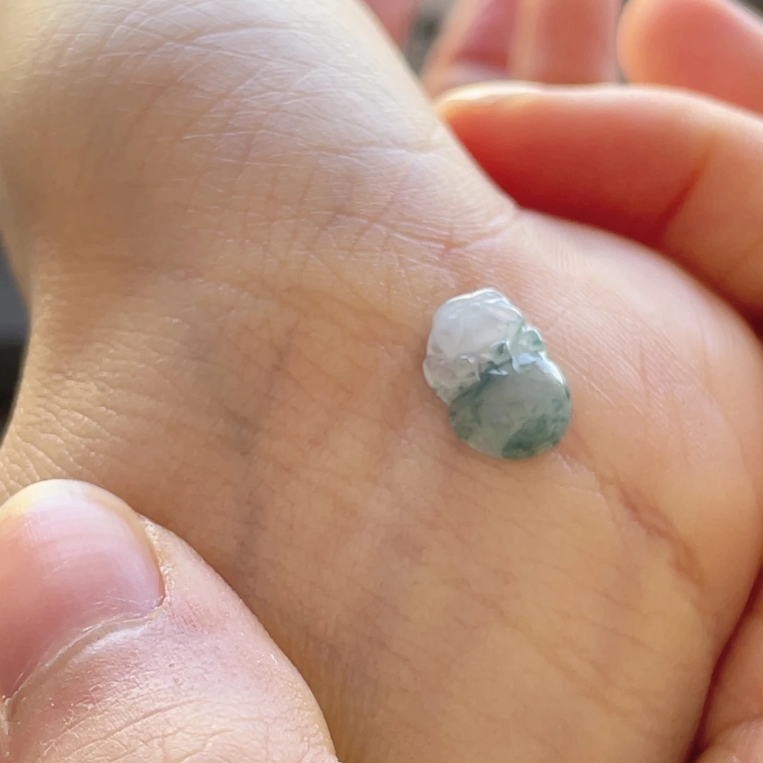 翡翠颈饰未镶嵌有冰丝