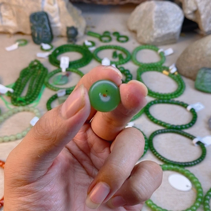 未镶嵌手串和田玉